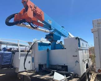 70 Altec Utility Truck Bed with Lift Bucket