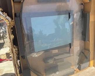 1526 Windshield