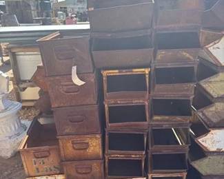 3000 Pallet of Metal Drawers