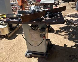 3028 Delta 10 Tilting Arbor Saw