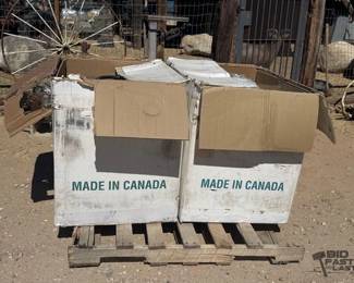 1914 Pallet with Toilet HeaterFan Combo