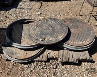 1008 5 Manhole Covers