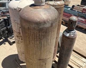 2258 4 Propane Tanks and 2 Master Racks, No Keys