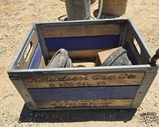 1648 Knudsen Cry Co Milk Crate with Headlights and Guage