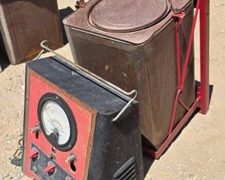 1658 Auto Electric Analyzer and Bucket Holder