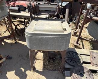 4004 Antique Maytag Wringer Washing Machine