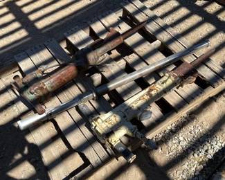 2482 2 Air Powered Jackhammers