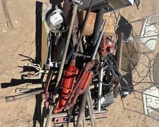 3122 Pallet of Tools Mailbox