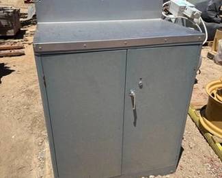 3098 Metal Cabinet