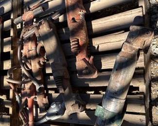 2498 5 Air Powered Jack Hammers