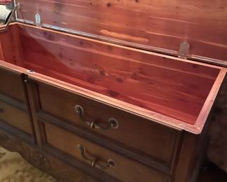 LANE CEDAR CHEST