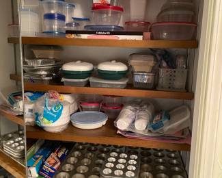 BAKEWARE & STORAGE CONTAINERS