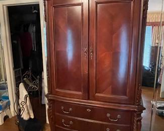ARMOIRE