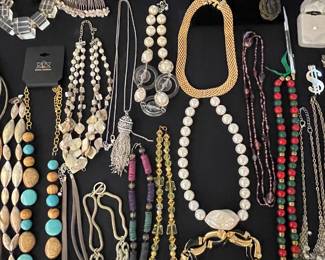 COSTUME JEWELRY 