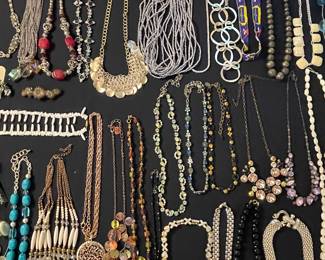 COSTUME JEWELRY 
