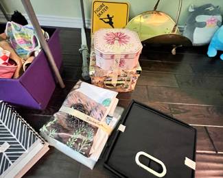 Shower curtain, decorative boxes and cubes, firewood holder