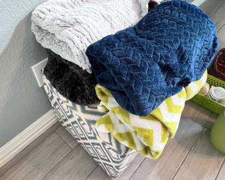 Throw blankets, ottoman