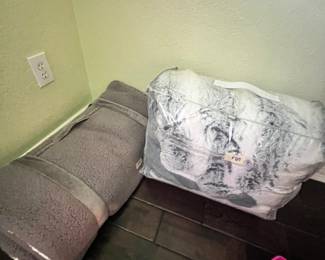 Full size comforter and nap mat