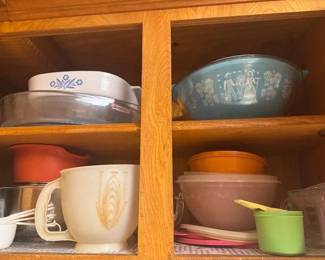 Vintage Tupperware, Corning Ware and PYREX hidden in these kitchen cabinets - Come find you treasures hidden in these wooden cabinets.