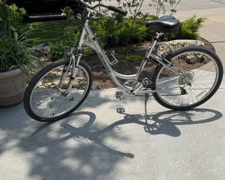 Women’s specialized bike