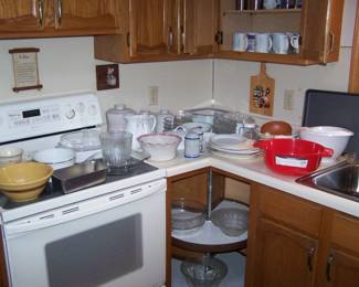 MORE KITCHEN ITEMS