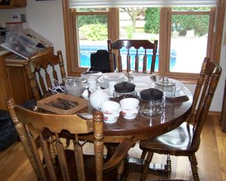 DINETTE SET--HAS 2 LEAVES & KITCHEN MISC.