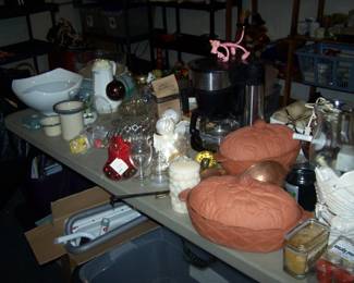 TABLE OF COOKWARE