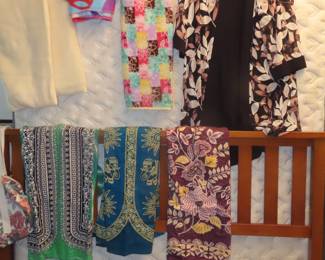 Ladies clothing, sizes L, XL and XXL.