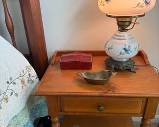 Pair vintage nightstands 