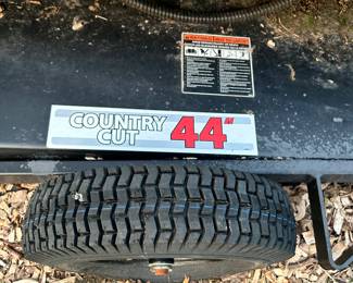 Country Cut 44"