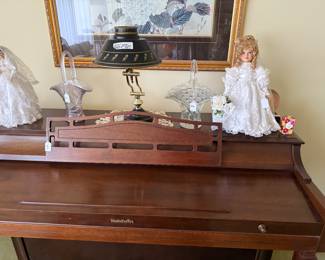 Baldwin classic upright piano with bench 