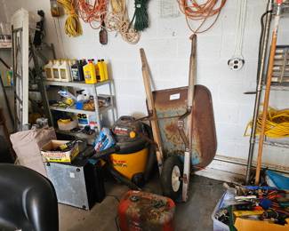 WHEELBARROW