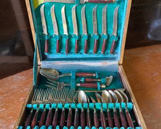 James flatware set silverware