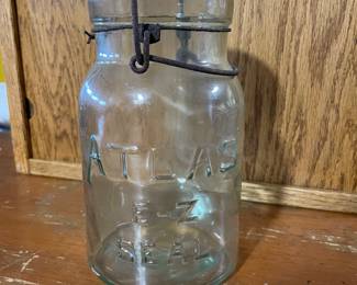 Atlas mason jar