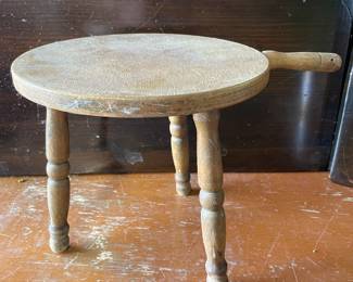Cow milking stool