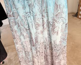 Snake print maxi skirt - Light Bleu to taupe ombre
