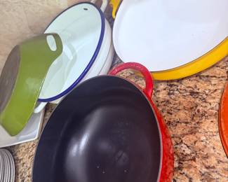 STAUB WITH LID LIKE NEW