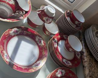 Fugakama Japan 50s huge red China hand painted set