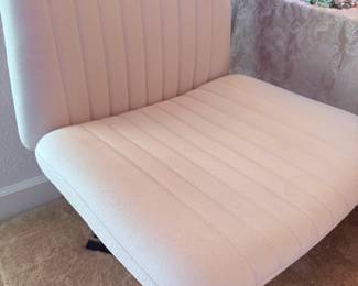 Side saddle desk chair