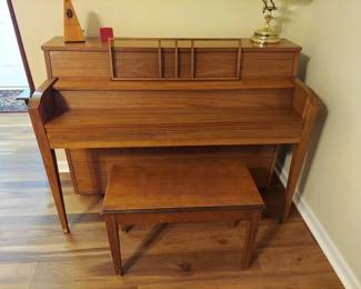 Master Key. Fischer Upright Piano with Seth Thomas Metronome & Master Key, Near Ground Level exit, Message me if you would like to shedule a preview this item (registered buyers).