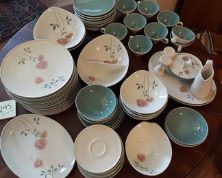 Vintage Informal Iroquois Rosemary Pattern Dish Set
