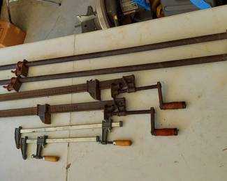 Pipe clamps