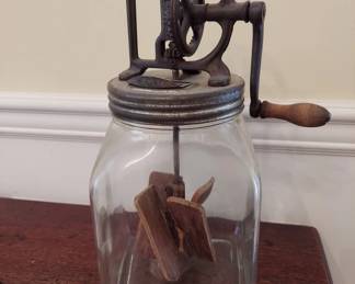 Vintage Glass Dazy No. 40 Butter Churn, Pat Feb. 14, 22. St. Louis Mo.