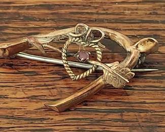 9K Gold Edwardian Wishbone Pin Birmingham England Hallmarked 1907 2.4g. Including small red stone