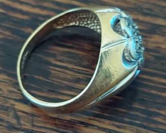 Gold Ring, Vintage, Marked 10K 7g total weight, Size approximately 10.75