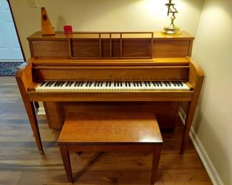 Master Key. Fischer Upright Piano with Seth Thomas Metronome & Master Key, Near Ground Level exit, Message me if you would like to shedule a preview this item (registered buyers).