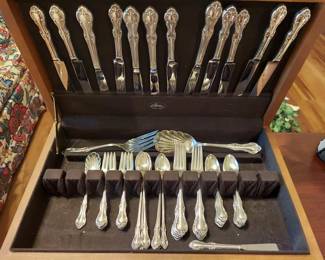 Flatware 1940g 62.3 Troy Ounces. International Joan of Arc Sterling Silver Flatware 1940g 62.3 Troy Ounces, Set 12, Weight does not include knives,