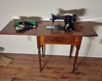 Vintage 1948 Black Singer Sewing Machine, w Attachments, Works Serial AH694161