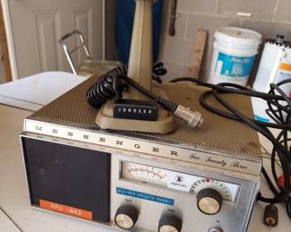 Vintage Messenger 223 and Other CB Radio Items