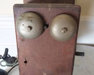 Antique Cumberland Telephone & Telegraph Co. Oak Case Crank Phone, Bell System Phone. 11"H, 6"W, 5"D
